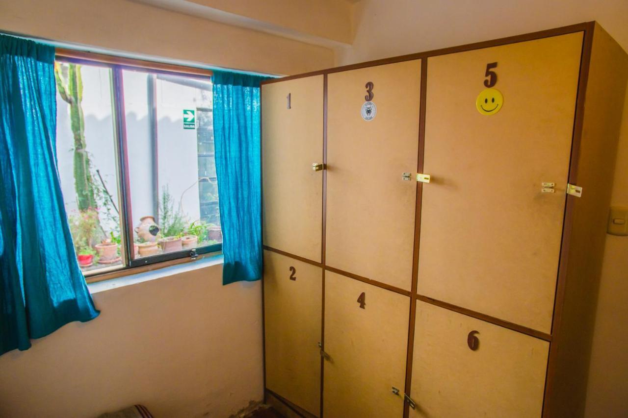 Bed in 10-Bed Mixed Dormitory Room